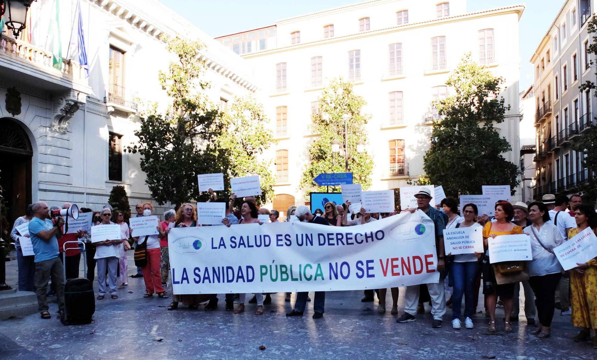 Concentración de la Mesa para la Defensa de la Sanidad Pública